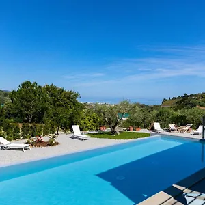 Vakantieboerderij Bioagriturismo Antica Sena Milici